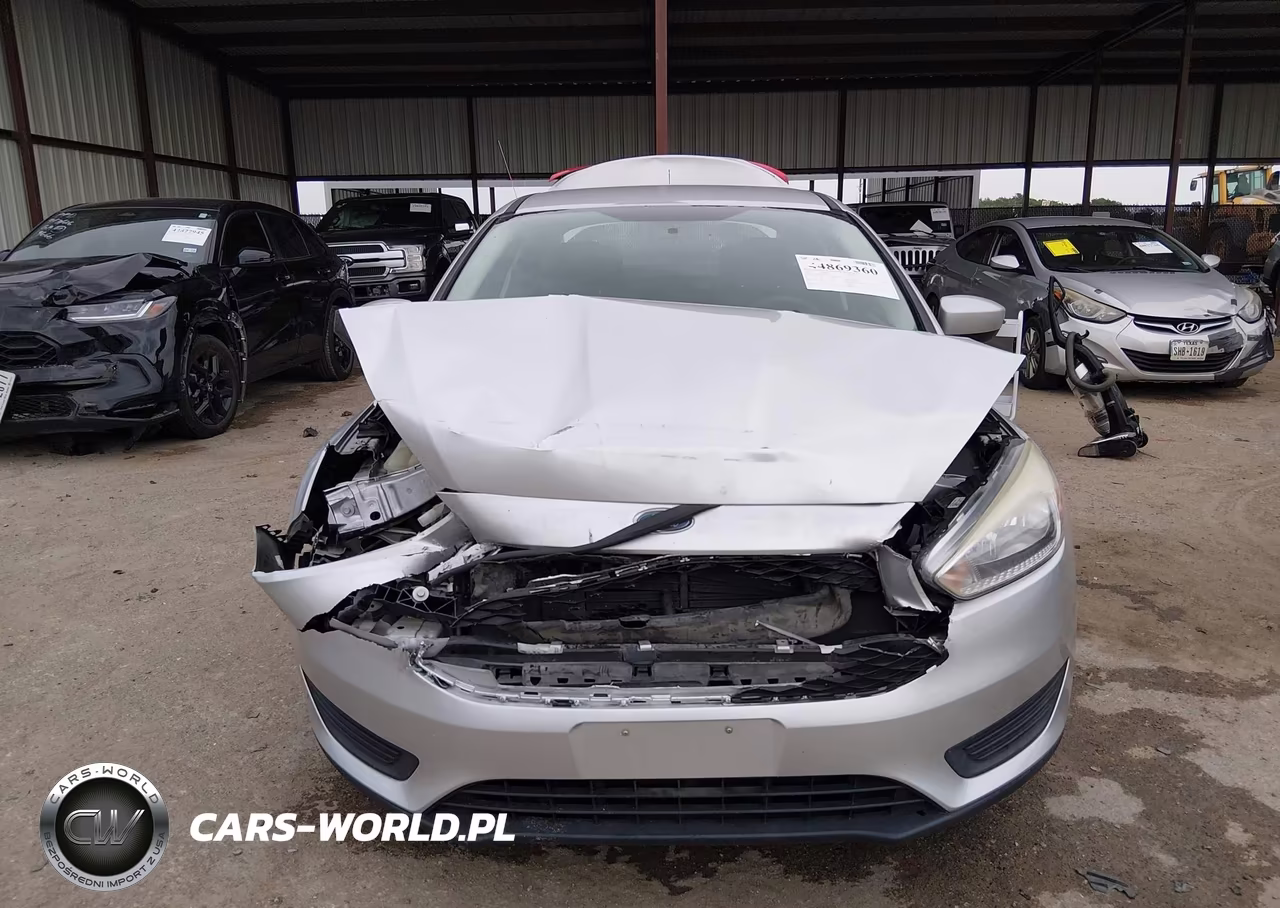 2018 Ford Focus Se VIN:1FADP3FE8JL222650 - 13