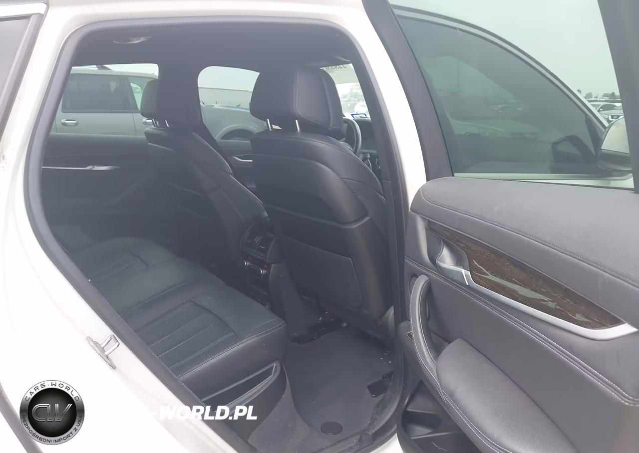 2018 BMW X6 Sdrive35I VIN:5UXKU0C50J0G80621 - 8