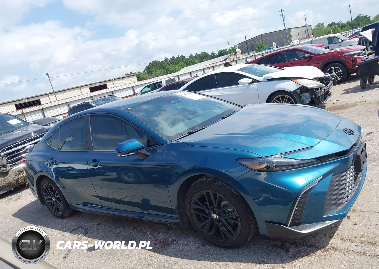 2025 Toyota Camry Se VIN:4T1DAACK0SU207013 - 13