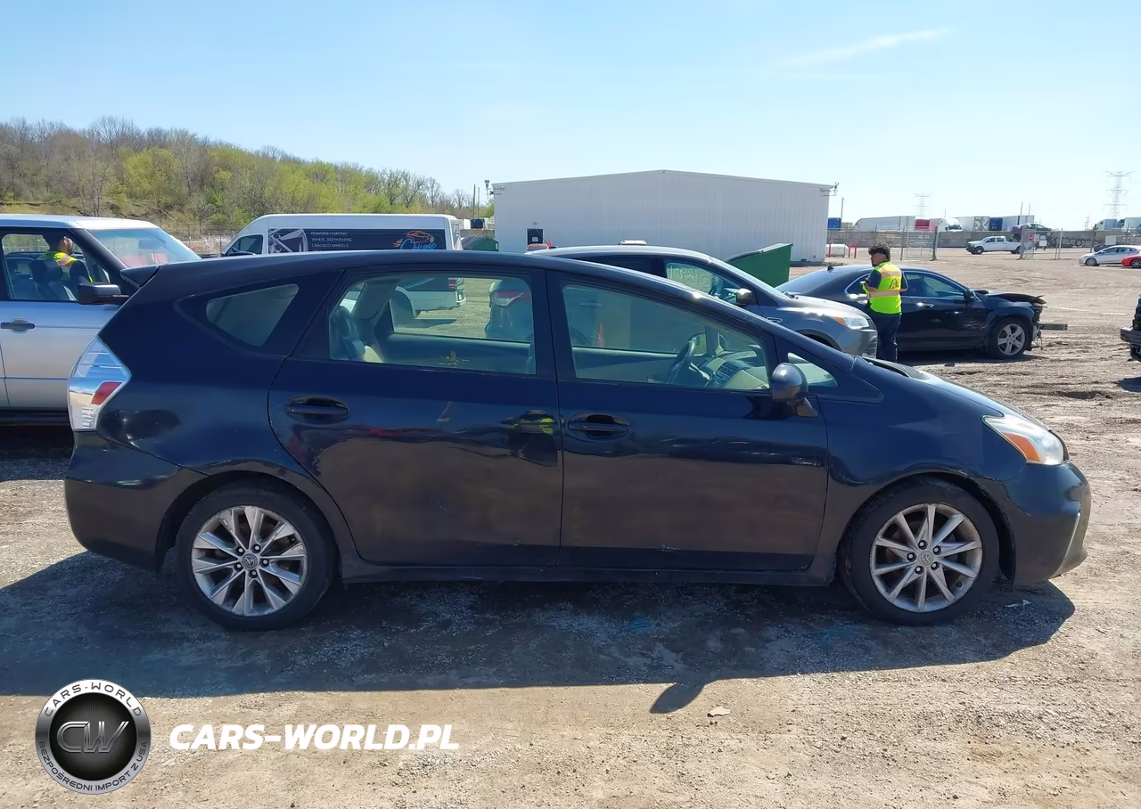 2012 Toyota Prius V VIN:JTDZN3EU7C3139129 - 13