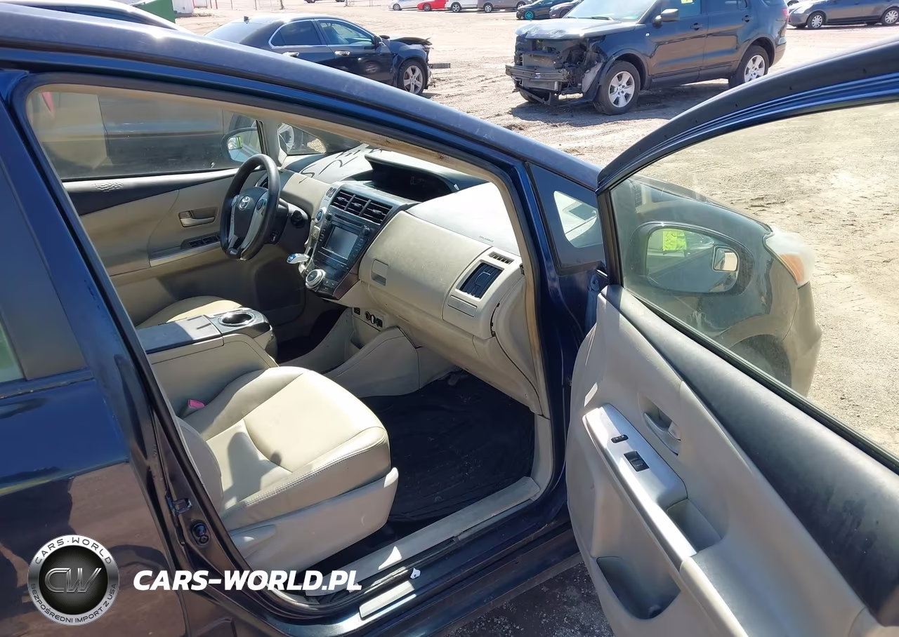 2012 Toyota Prius V VIN:JTDZN3EU7C3139129 - 5