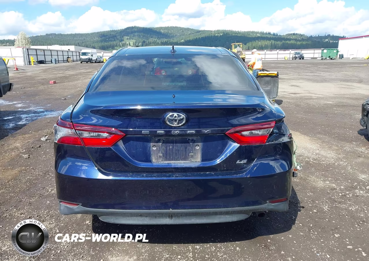 2021 Toyota Camry Le VIN:4T1C11AK3MU610288 - 17