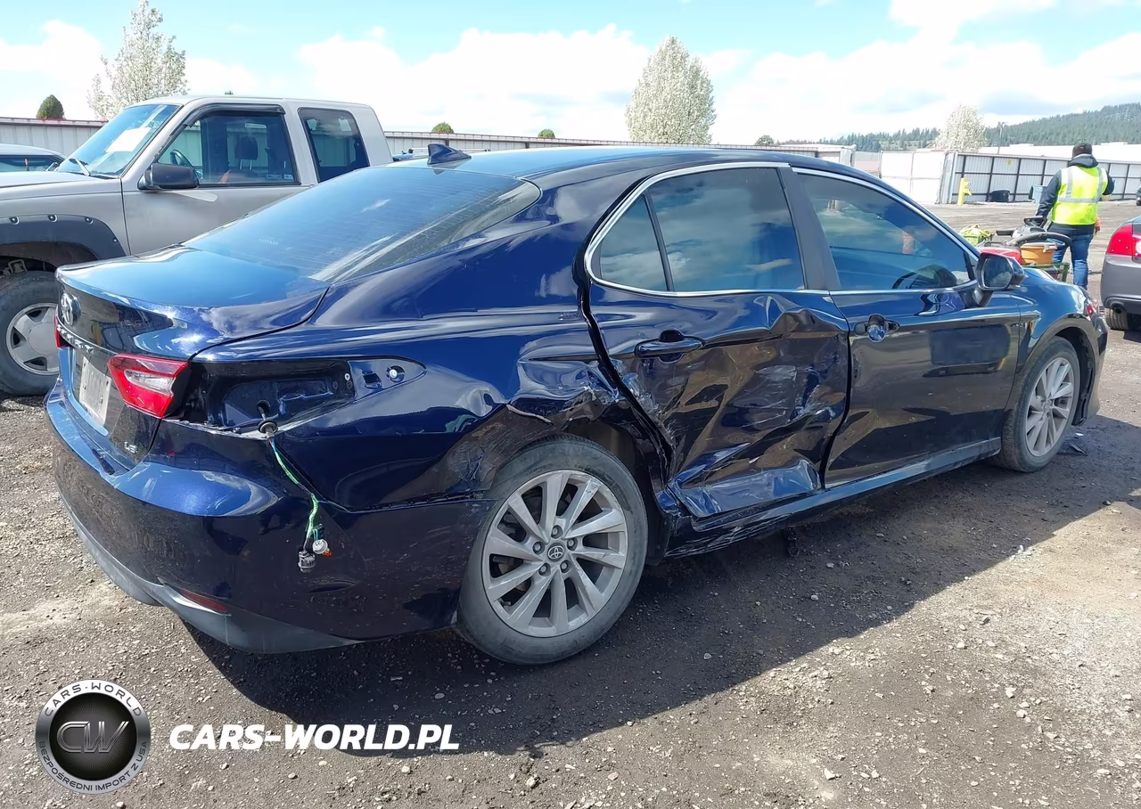 2021 Toyota Camry Le VIN:4T1C11AK3MU610288 - 4