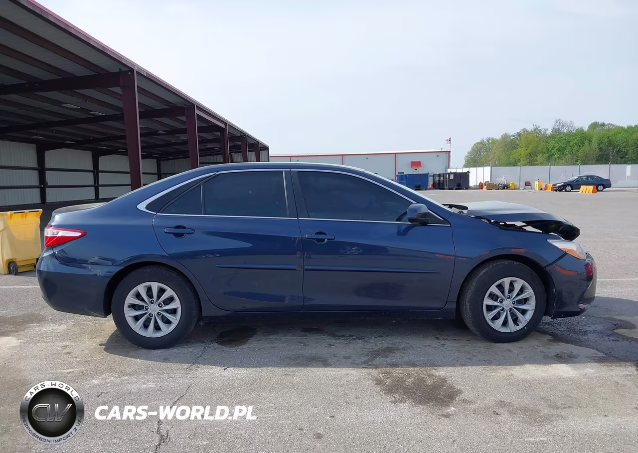 2015 Toyota Camry Le VIN:4T4BF1FK1FR505411 - 14