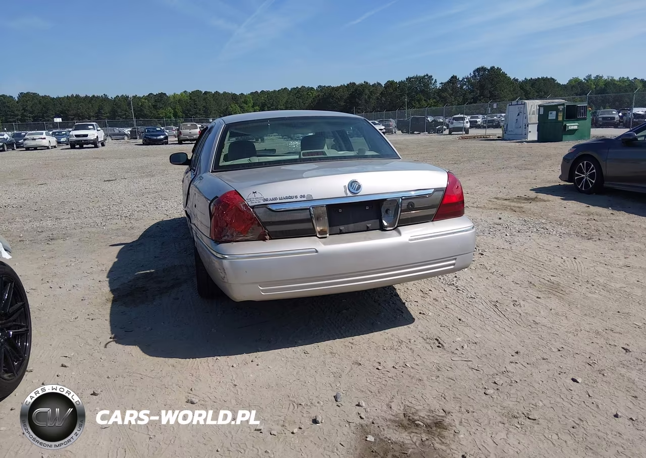 2007 Mercury Grand Marquis Gs VIN:2MEFM74V07X633038 - 3