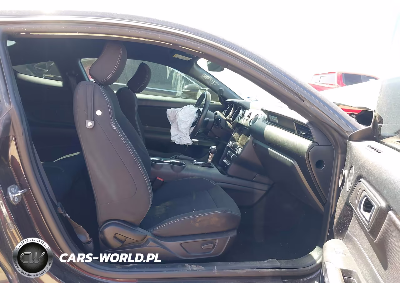 2022 Ford Mustang Ecoboost Fastback VIN:1FA6P8TH6N5110394 - 5