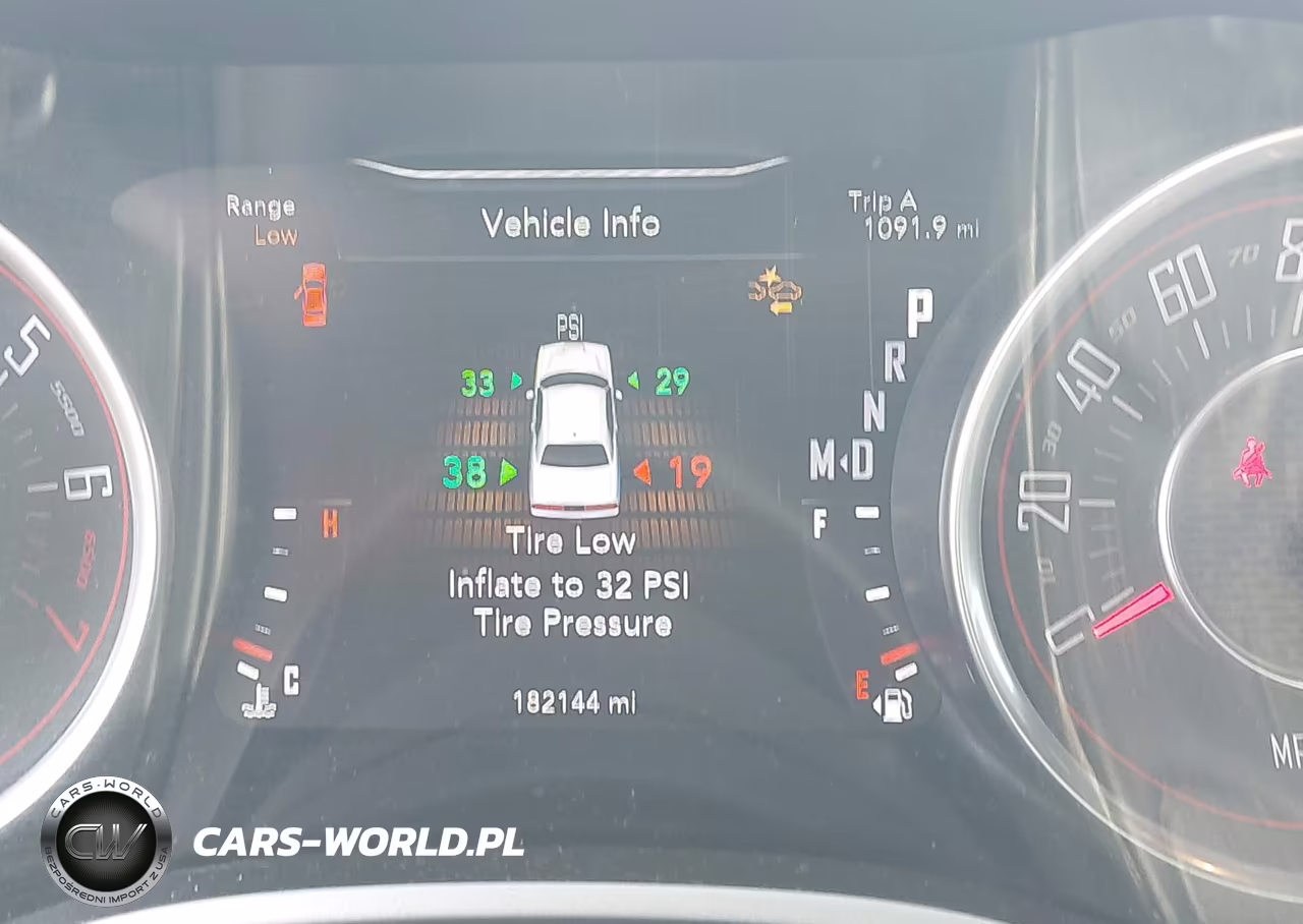 2015 Dodge Challenger Sxt Plus VIN:2C3CDZBG4FH706445 - 7