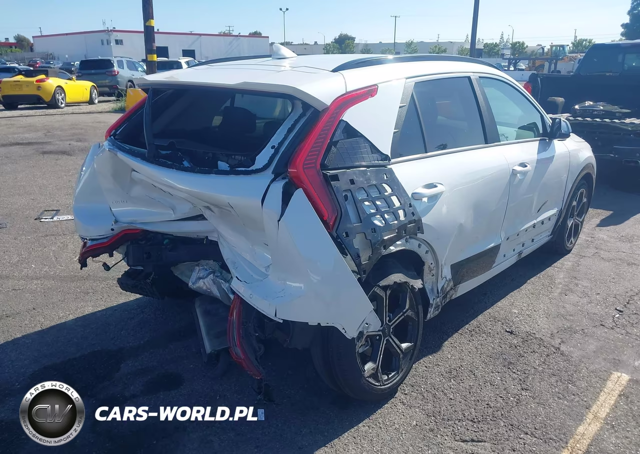 2024 Kia Niro Sx Touring VIN:KNDCT3LE8R5132050 - 4