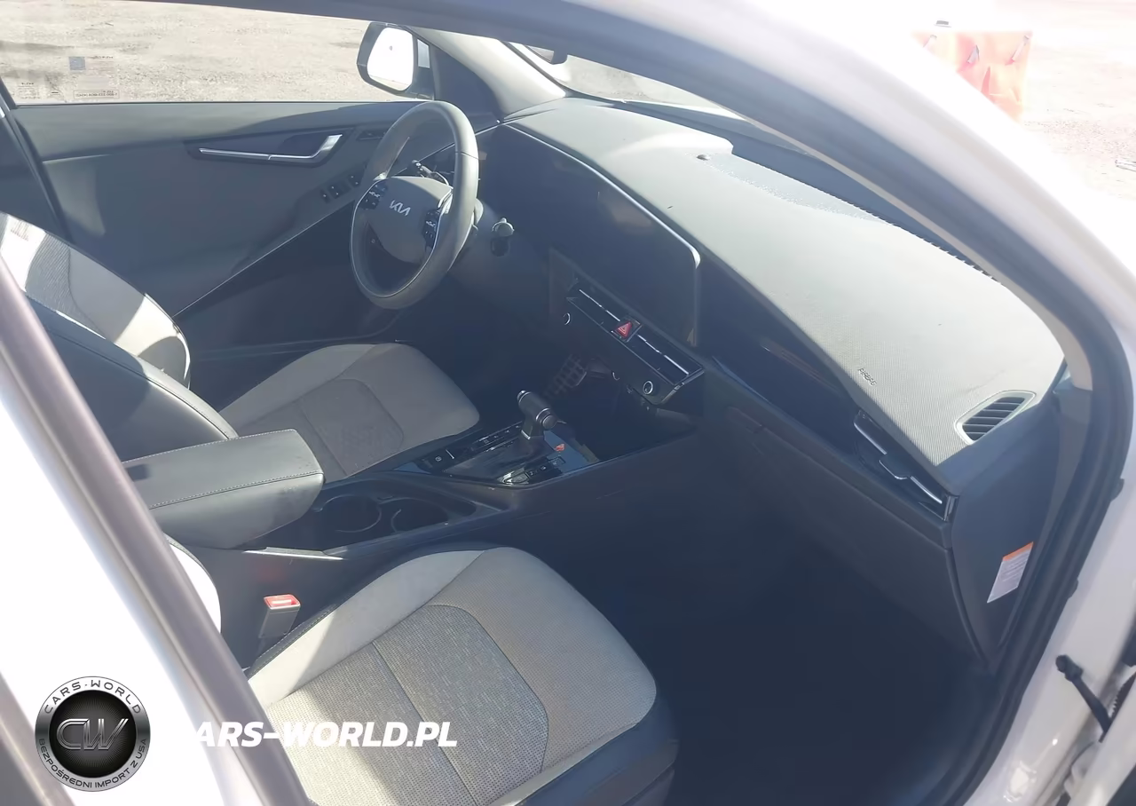 2024 Kia Niro Sx Touring VIN:KNDCT3LE8R5132050 - 5