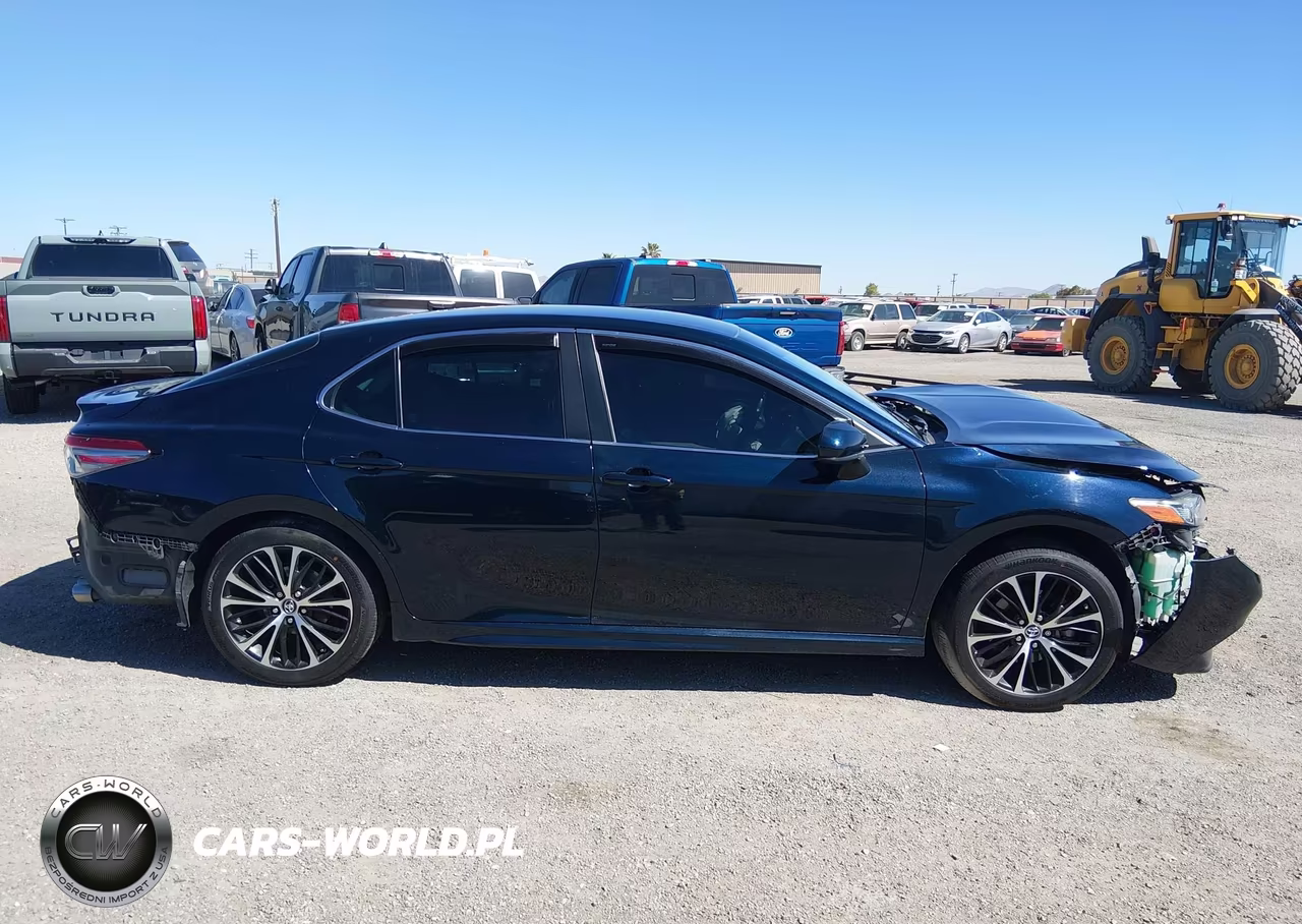 2018 Toyota Camry Se VIN:4T1B11HK3JU520992 - 14