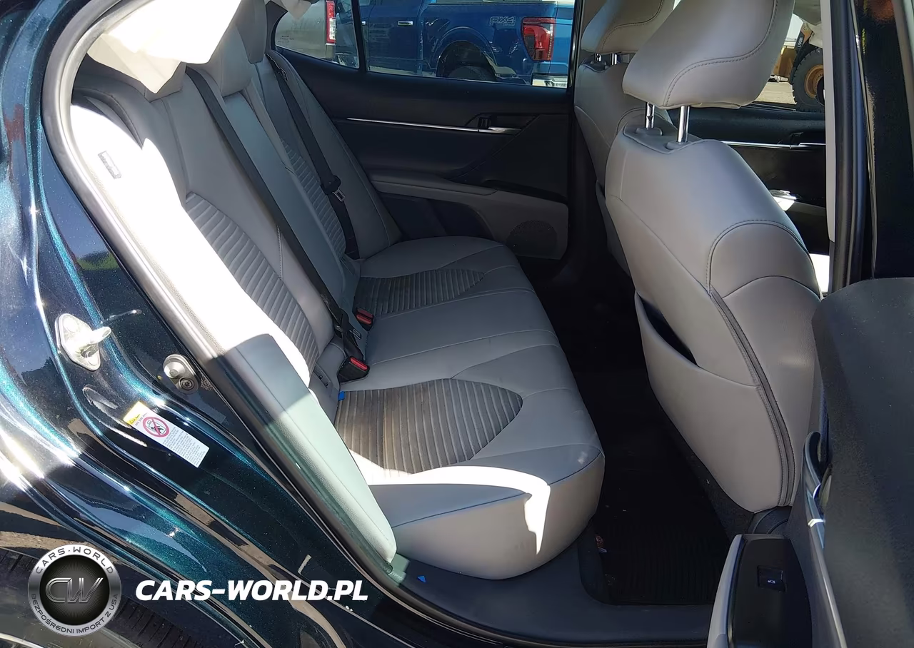 2018 Toyota Camry Se VIN:4T1B11HK3JU520992 - 8
