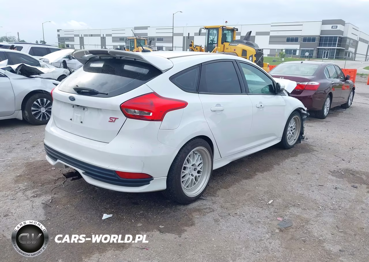 2016 Ford Focus St VIN:1FADP3L92GL324848 - 4
