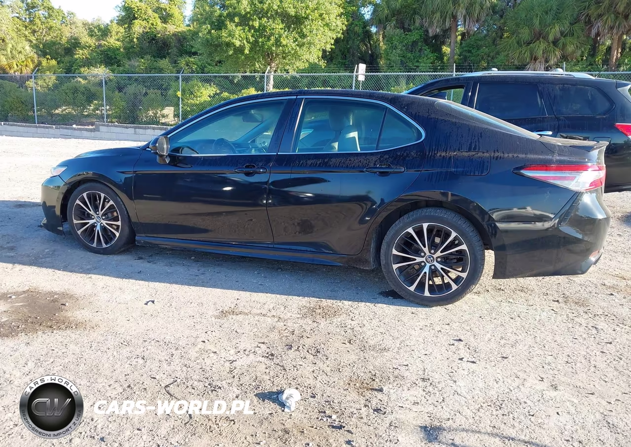 2019 Toyota Camry Se VIN:4T1B11HK3KU753532 - 14