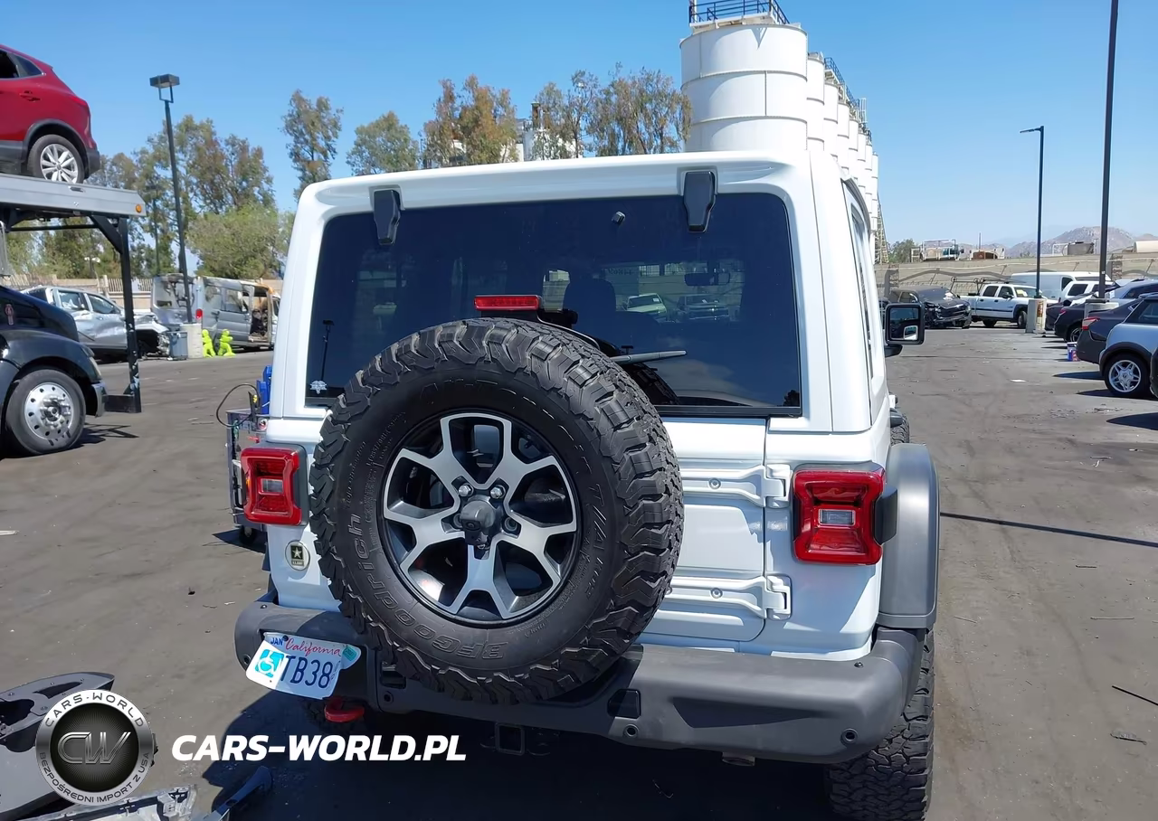 2021 Jeep Wrangler Unlimited Rubicon 4X4 VIN:1C4HJXFG6MW581388 - 17