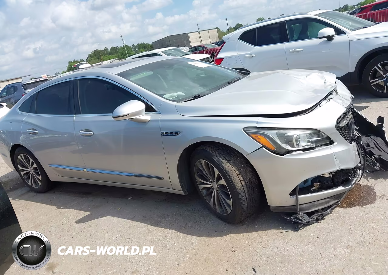 2018 Buick Lacrosse Premium VIN:1G4ZR5SS1JU131792 - 13