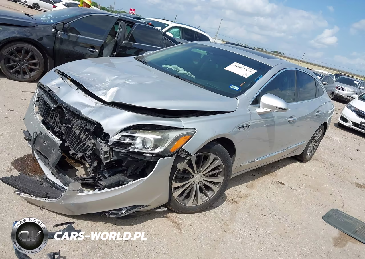 2018 Buick Lacrosse Premium VIN:1G4ZR5SS1JU131792 - 2