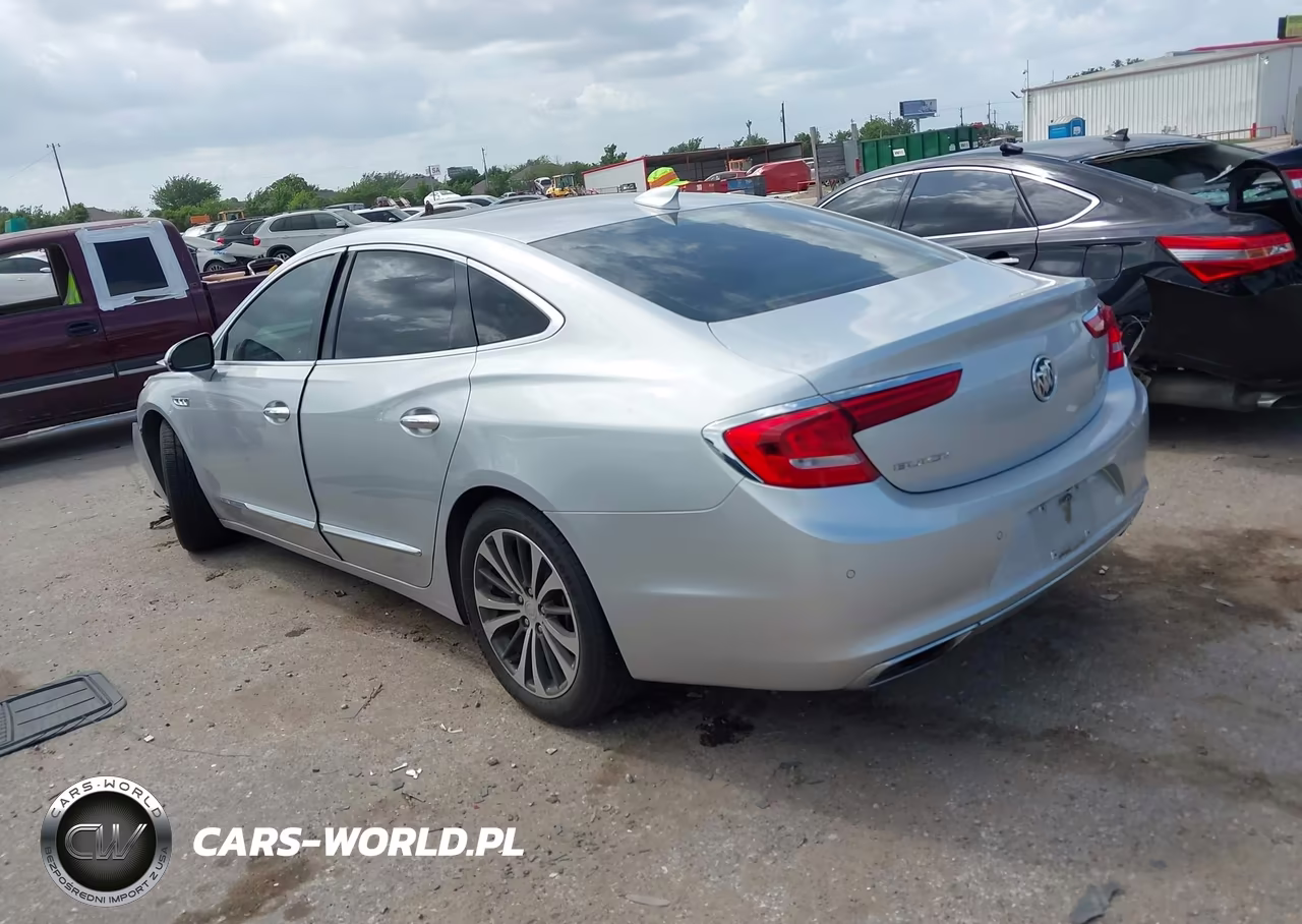 2018 Buick Lacrosse Premium VIN:1G4ZR5SS1JU131792 - 3