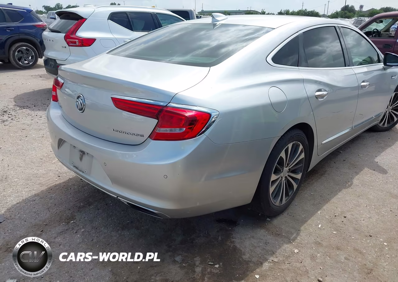 2018 Buick Lacrosse Premium VIN:1G4ZR5SS1JU131792 - 4