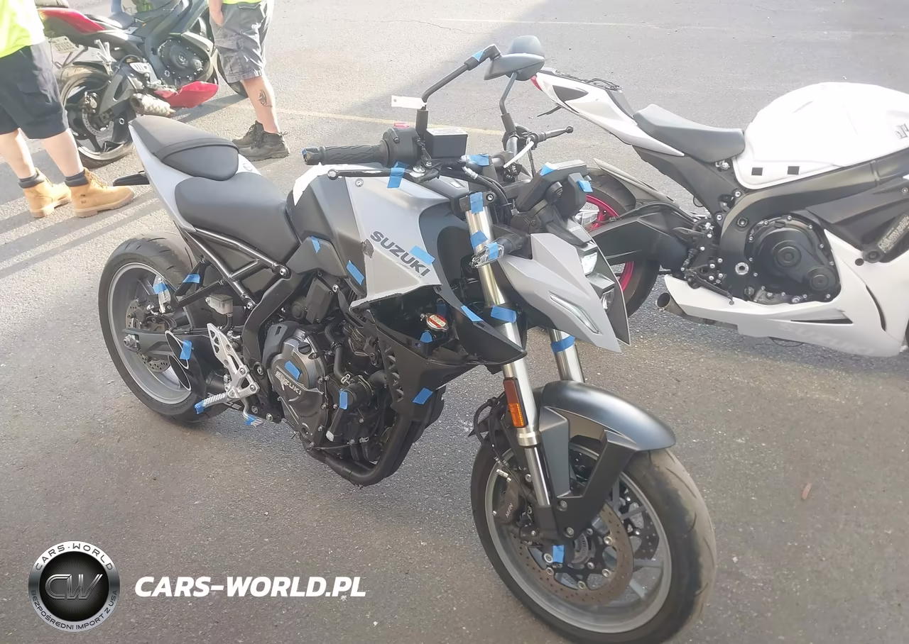 2024 Suzuki Gsx800 R – zdjęcie 1 z 13