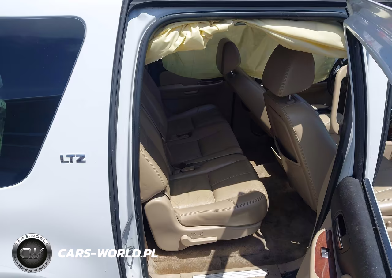 2007 Chevrolet Suburban 1500 Ltz VIN:3GNFC16037G203217 - 8