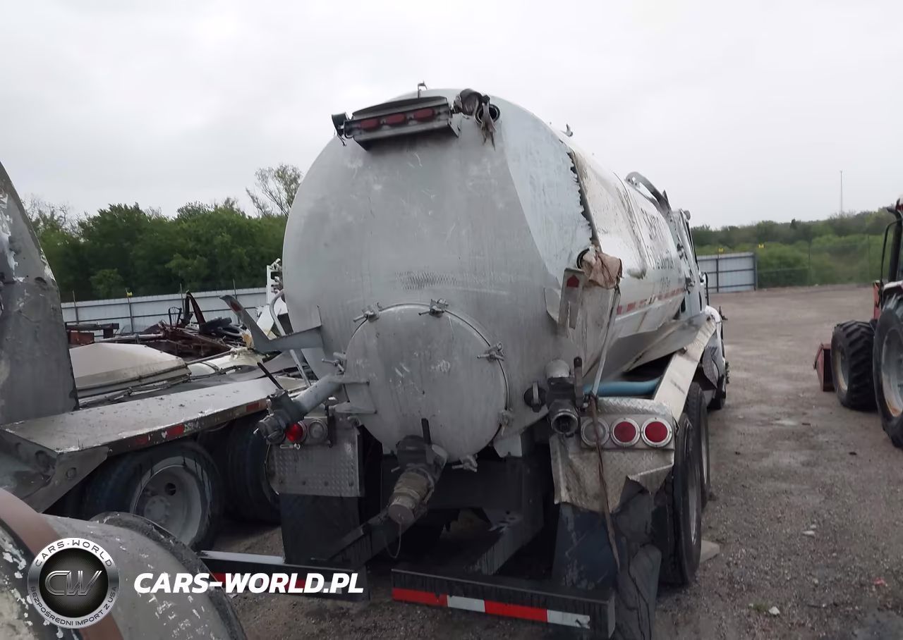 2007 International 8000 8600 VIN:1HSHXSBR37J412074 - 17