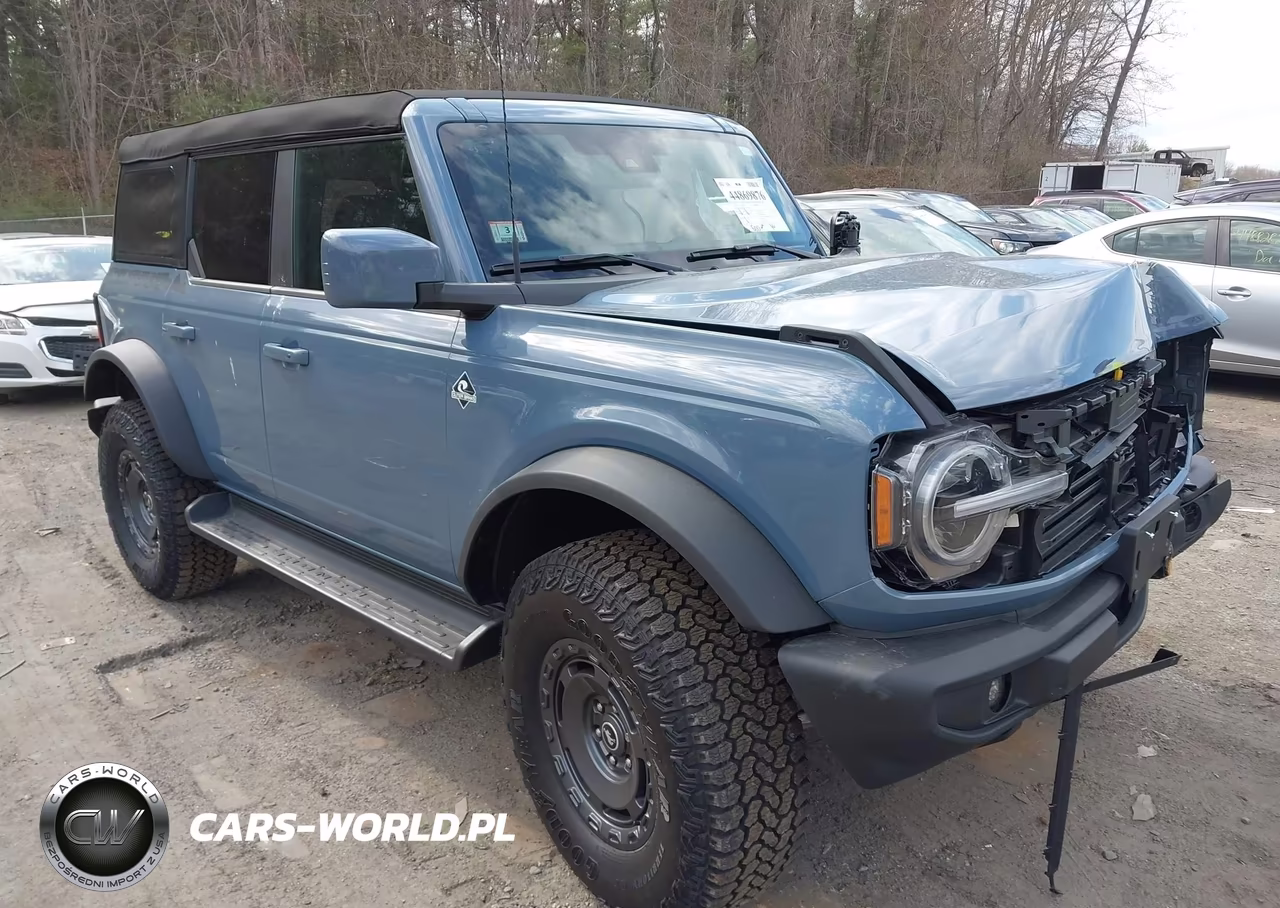 2025 Ford Bronco Outer Banks – zdjęcie 1 z 17