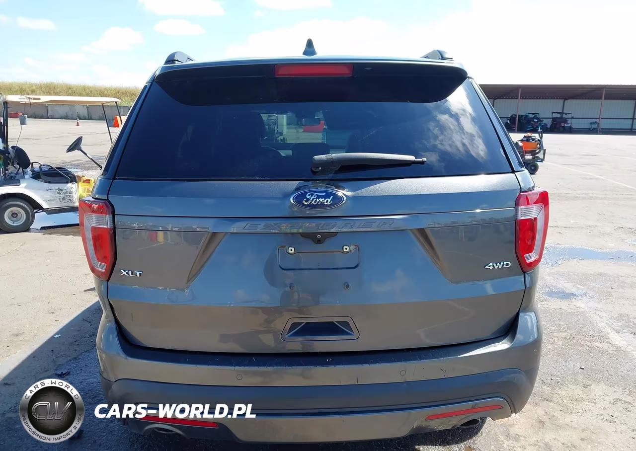 2017 Ford Explorer Xlt VIN:1FM5K8D88HGE12714 - 15