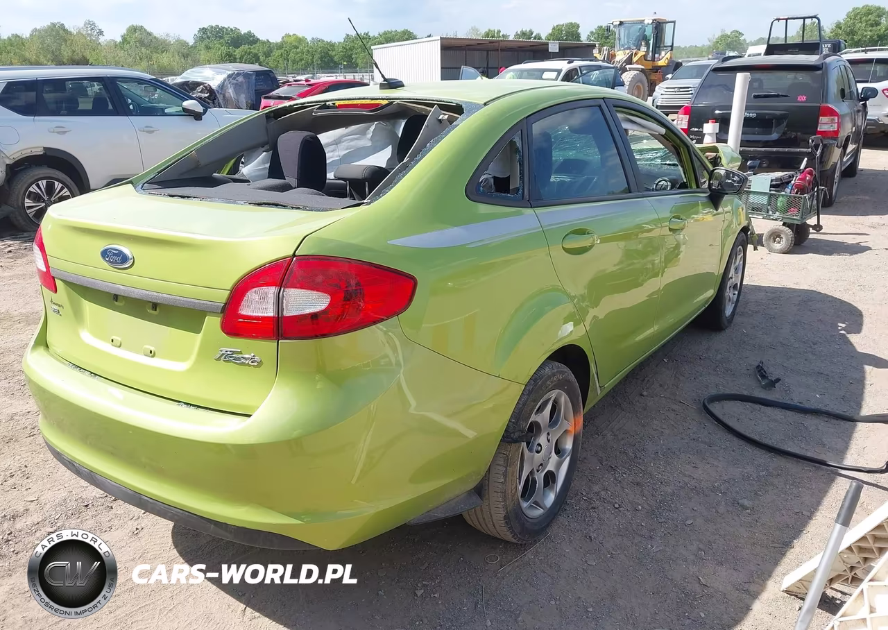 2011 Ford Fiesta Sel VIN:3FADP4CJ1BM224263 - 4