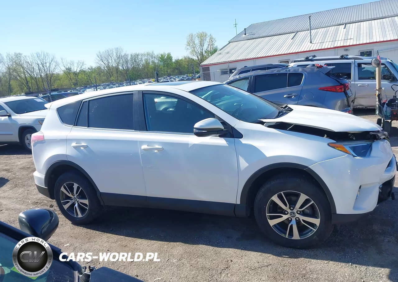 2018 Toyota Rav4 Xle VIN:2T3RFREV6JW806310 - 13