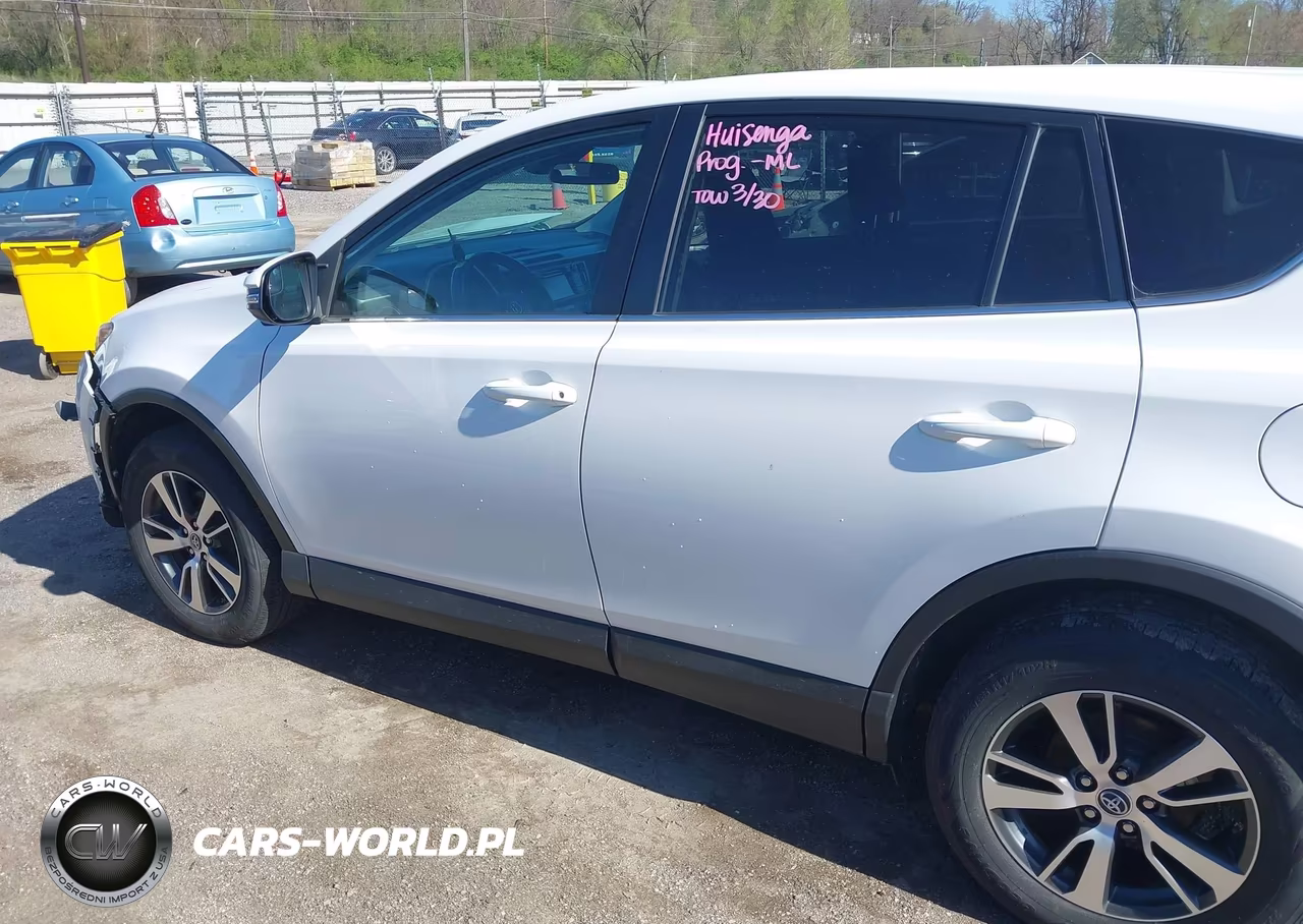 2018 Toyota Rav4 Xle VIN:2T3RFREV6JW806310 - 14