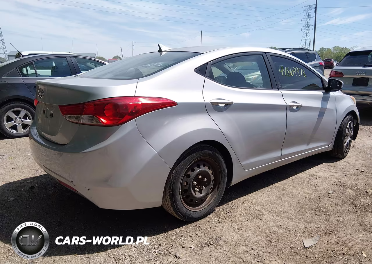 2012 Hyundai Elantra Gls VIN:5NPDH4AE0CH077146 - 4