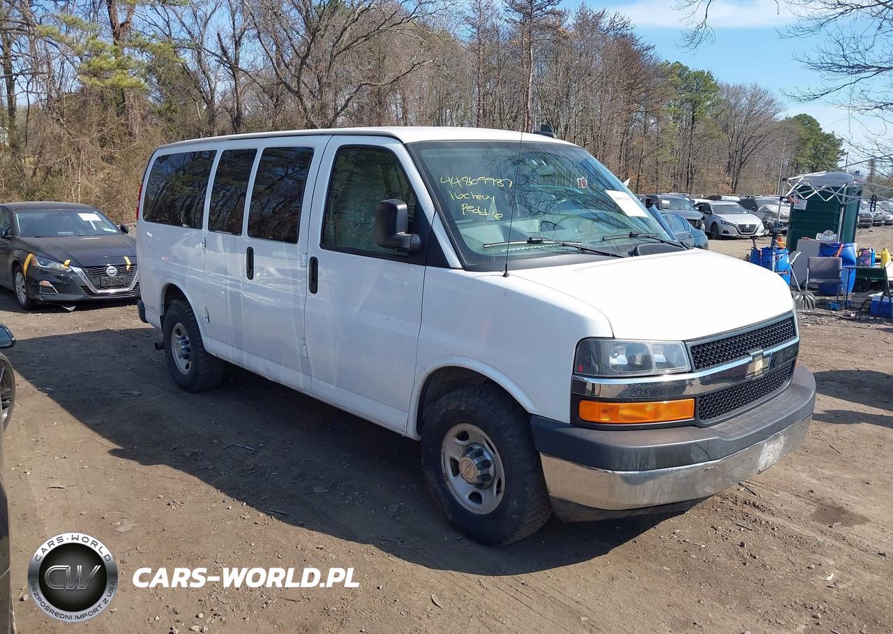2016 Chevrolet Express 2500 Lt