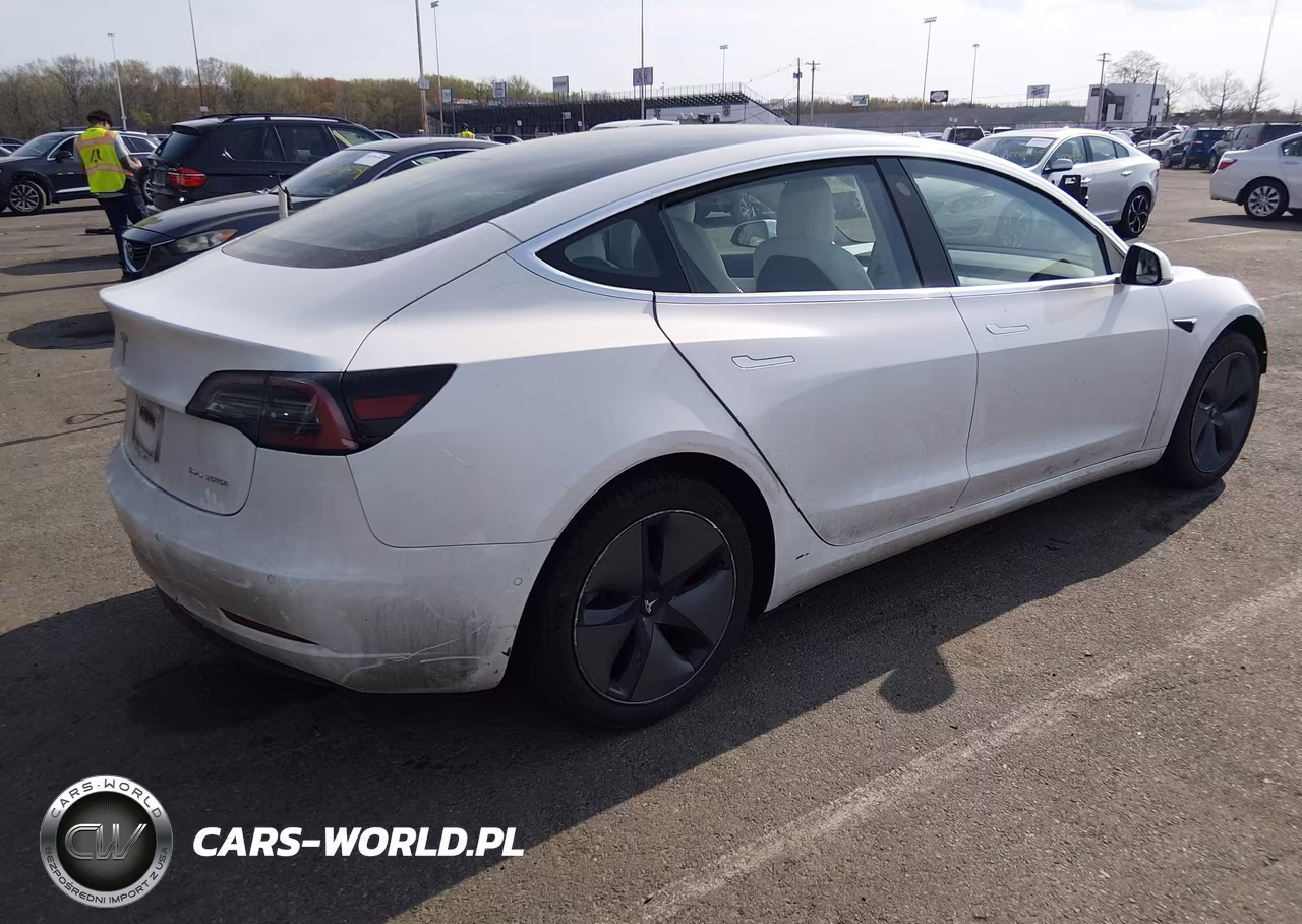 2018 Tesla Model 3 Long Range-Performance VIN:5YJ3E1EB0JF086007 - 4