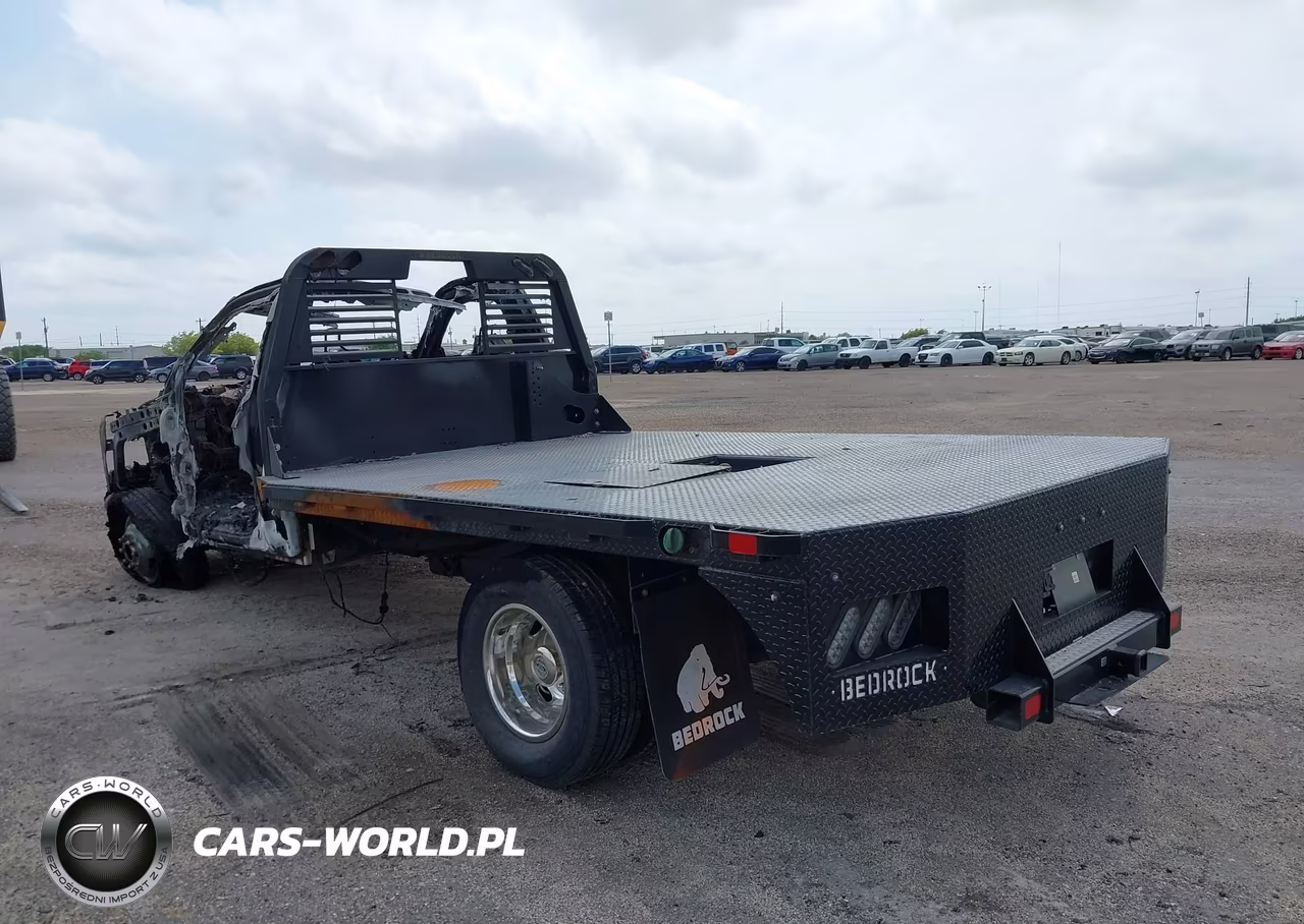 2024 Ford F-350 Chassis Xl VIN:1FDRF3GT3REE43651 - 3