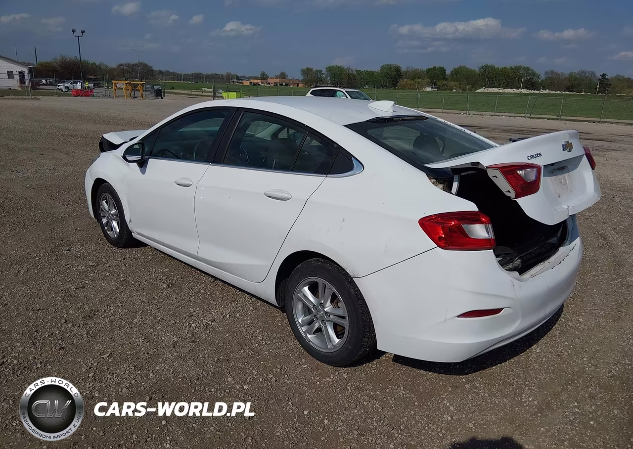 2017 Chevrolet Cruze Lt Auto VIN:1G1BE5SMXH7252986 - 3