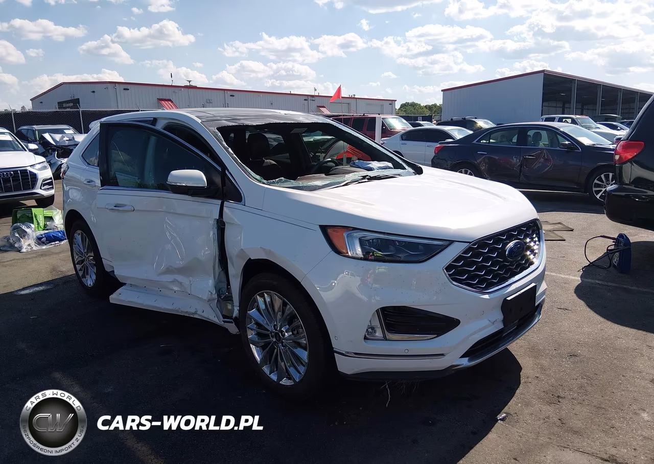2020 Ford Edge Titanium