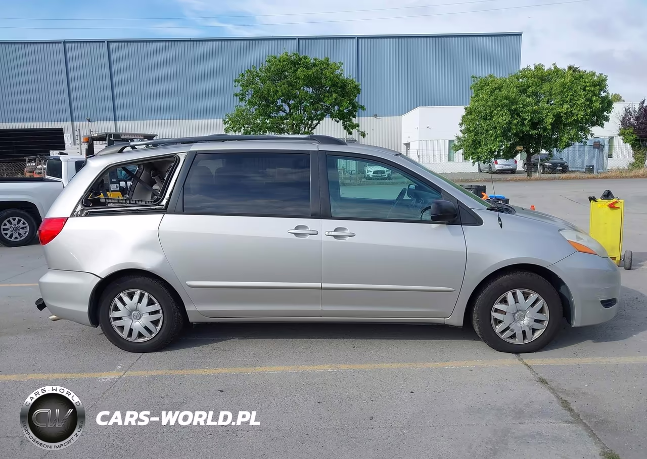 2010 Toyota Sienna Le VIN:5TDKK4CC0AS323866 - 13