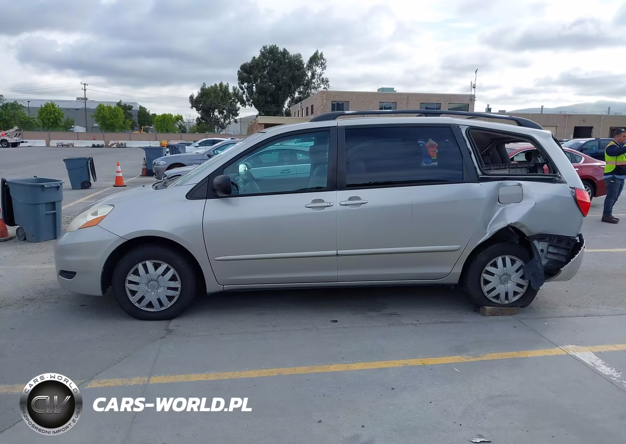 2010 Toyota Sienna Le VIN:5TDKK4CC0AS323866 - 14