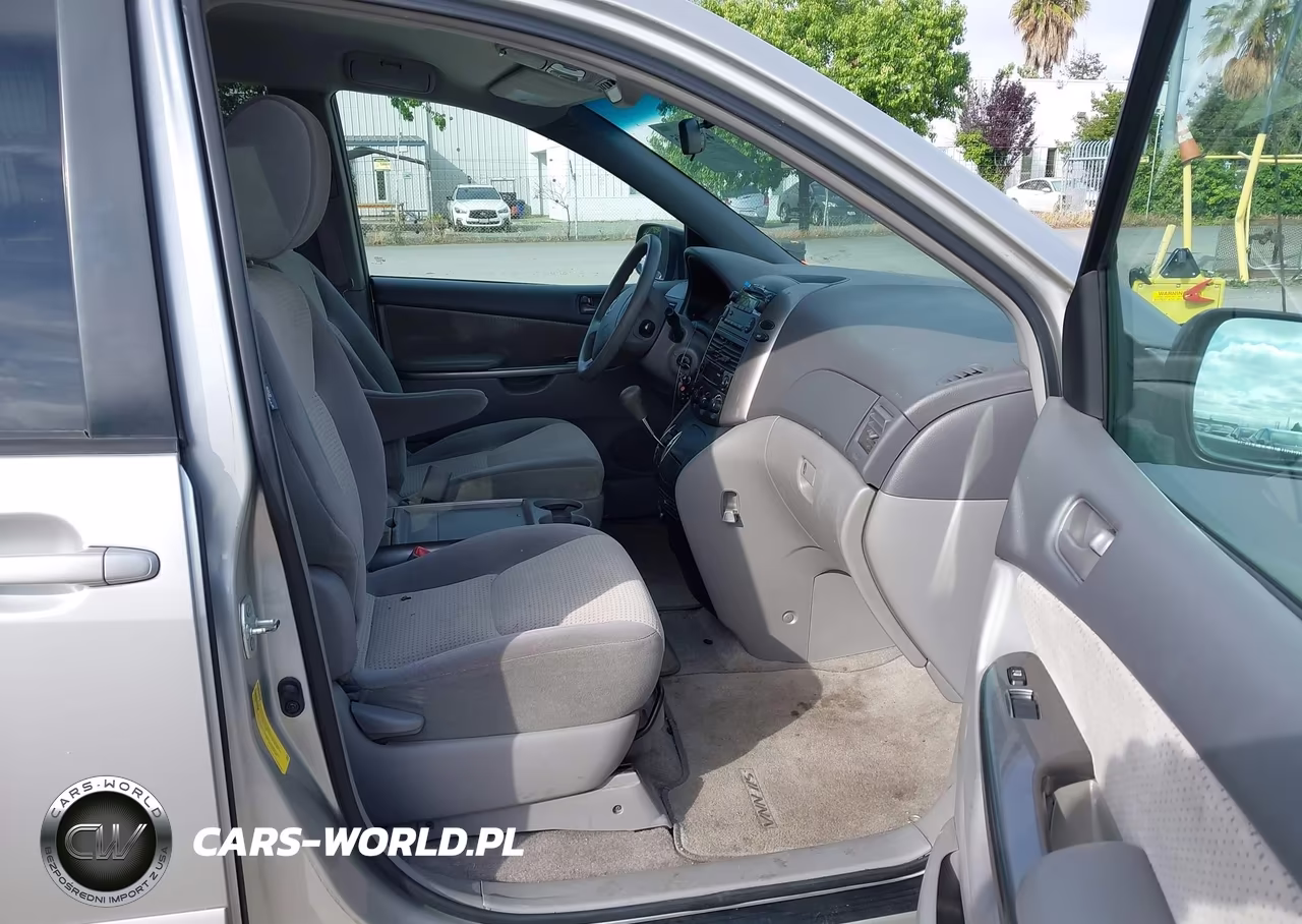 2010 Toyota Sienna Le VIN:5TDKK4CC0AS323866 - 5