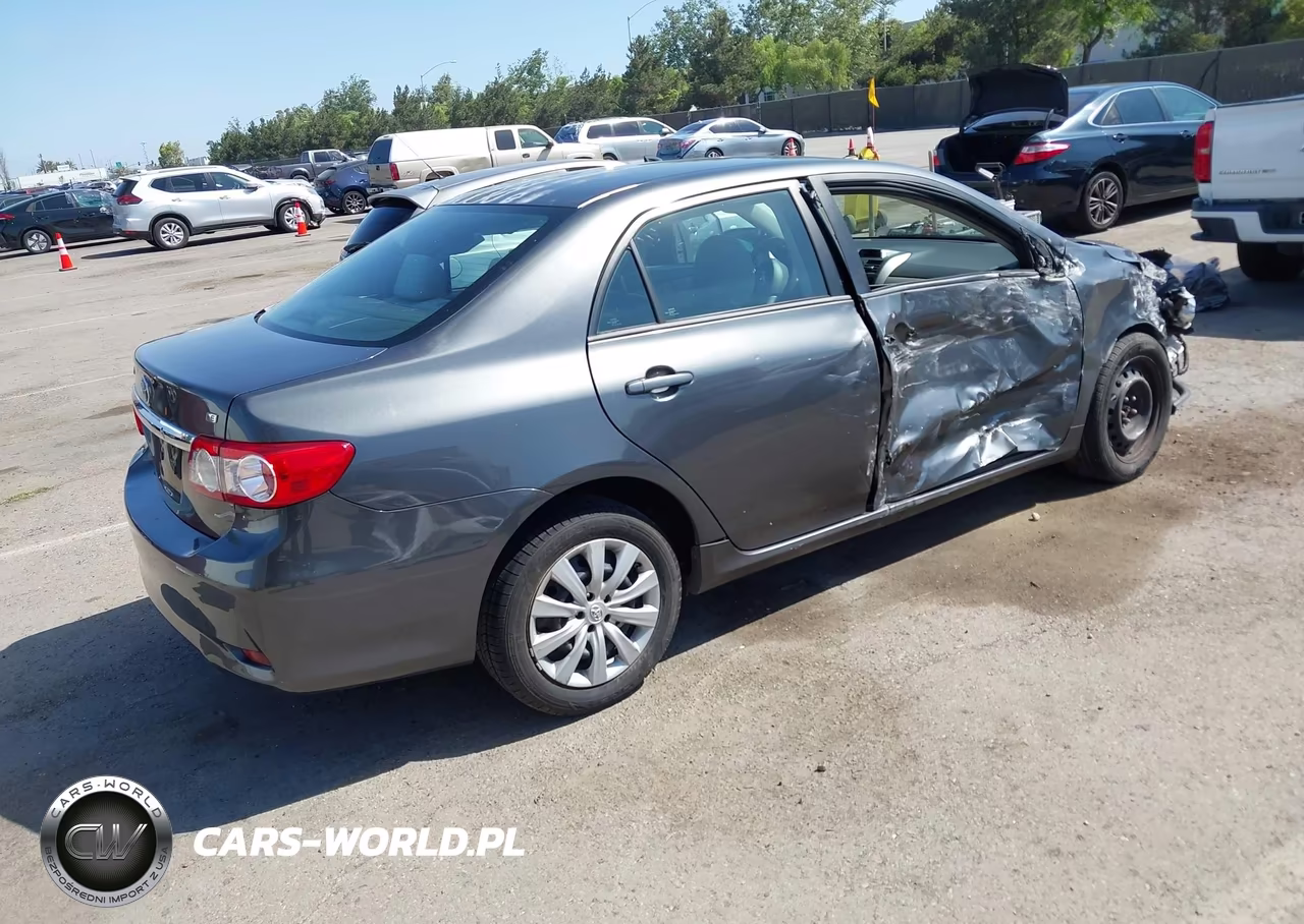 2012 Toyota Corolla Le VIN:2T1BU4EE0CC865523 - 4