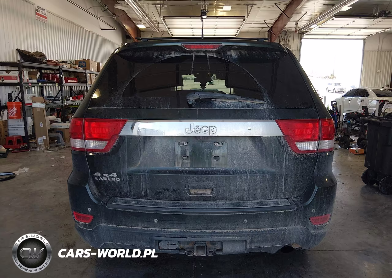 2011 Jeep Grand Cherokee Laredo VIN:1J4RR4GG4BC548828 - 16