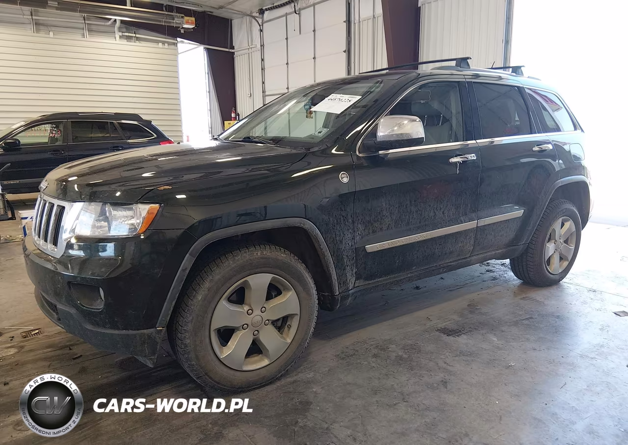 2011 Jeep Grand Cherokee Laredo VIN:1J4RR4GG4BC548828 - 2