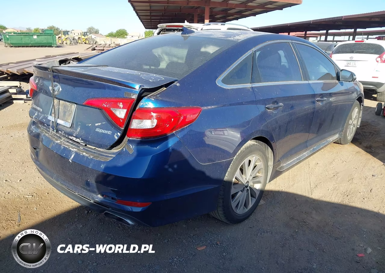 2015 Hyundai Sonata Sport VIN:5NPE34AF3FH033383 - 4