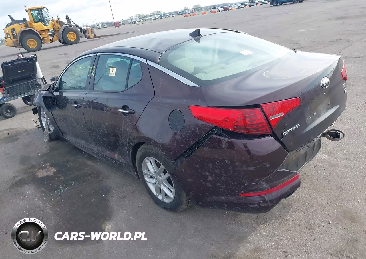 2013 Kia Optima Lx VIN:5XXGM4A75DG210832 - 3