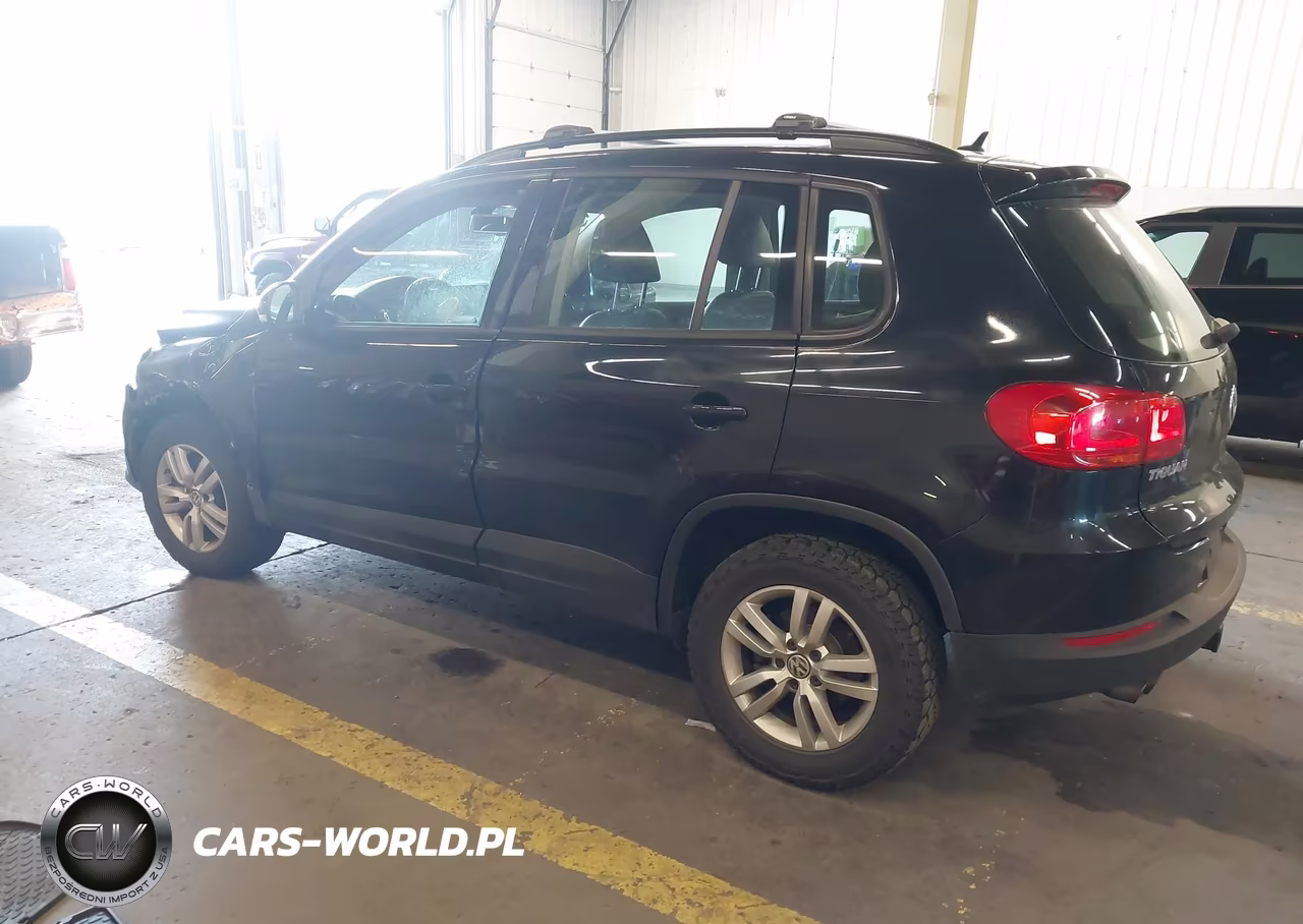2016 Volkswagen Tiguan S VIN:WVGAV7AX9GW606278 - 3