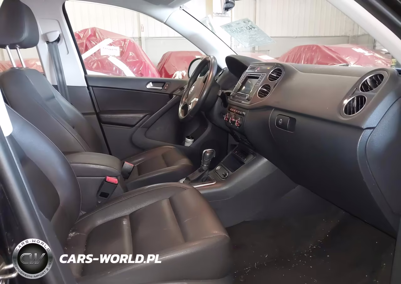 2016 Volkswagen Tiguan S VIN:WVGAV7AX9GW606278 - 5