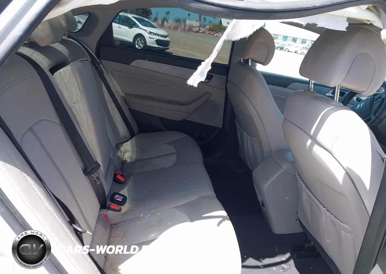 2016 Hyundai Sonata Hybrid Se VIN:KMHE24L14GA025933 - 8