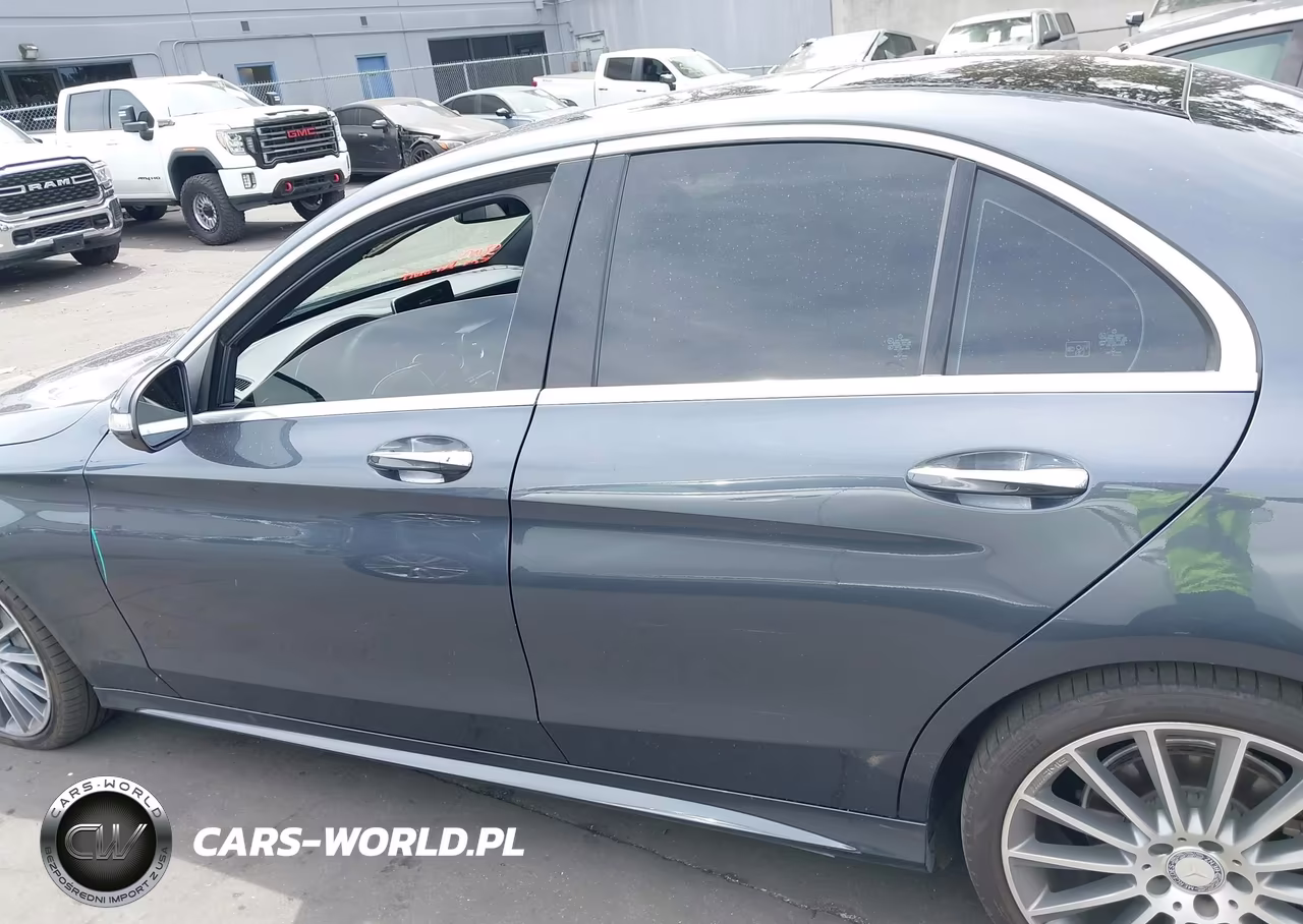 2015 Mercedes-Benz C 400 4Matic VIN:55SWF6GBXFU020929 - 15