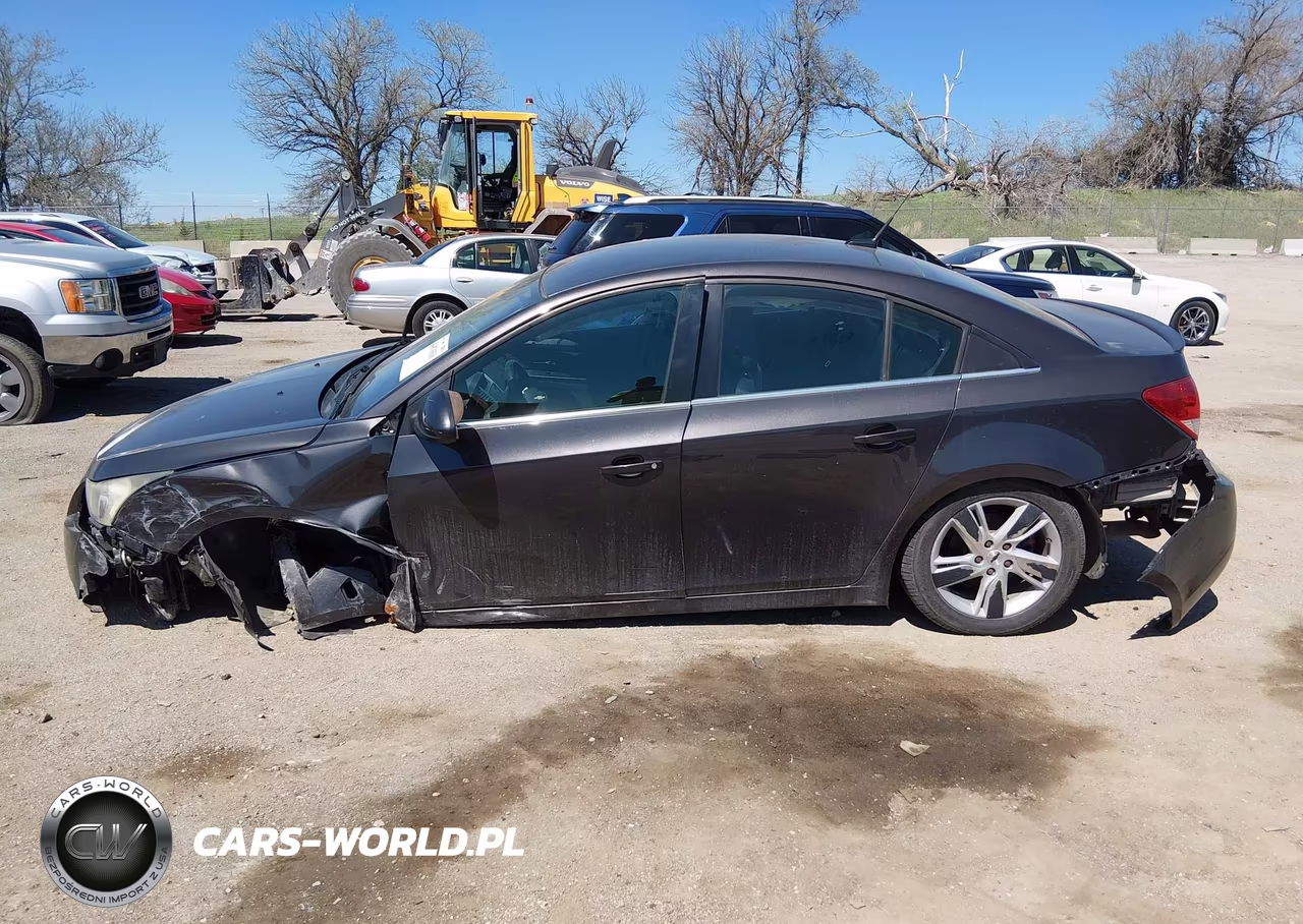 2014 Chevrolet Cruze Diesel VIN:1G1P75SZXE7145699 - 15