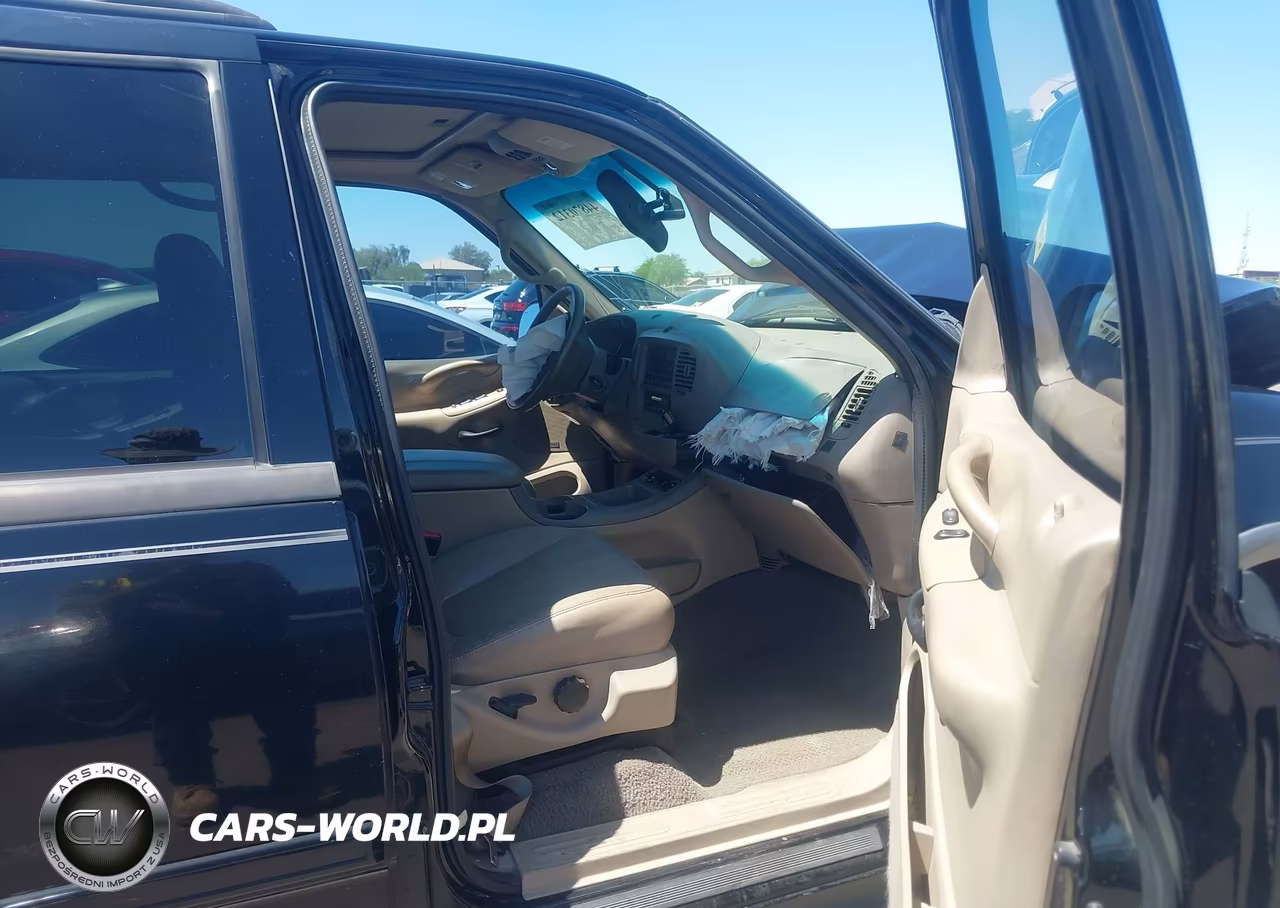 2002 Ford Expedition Eddie Bauer VIN:1FMRU17L22LA25383 - 5